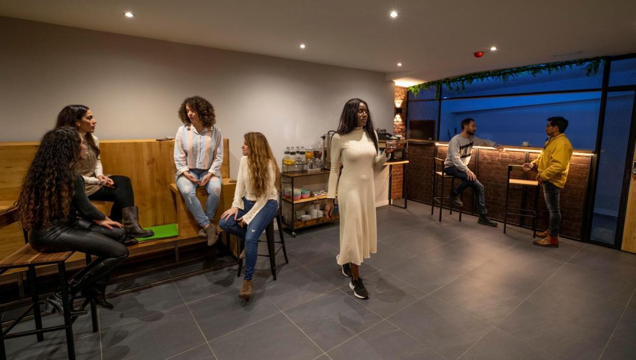 Madriz Hostel Eksteriør bilde